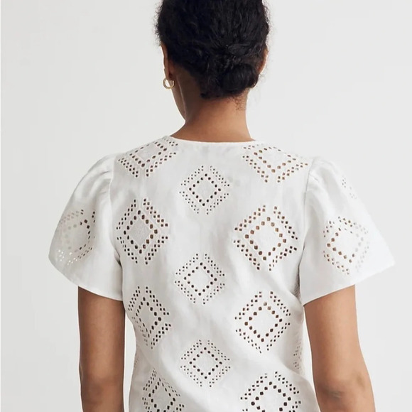 Madewell Eyelet Flutter Sleeve Top, NWT, Size XXS - Picture 3 of 8